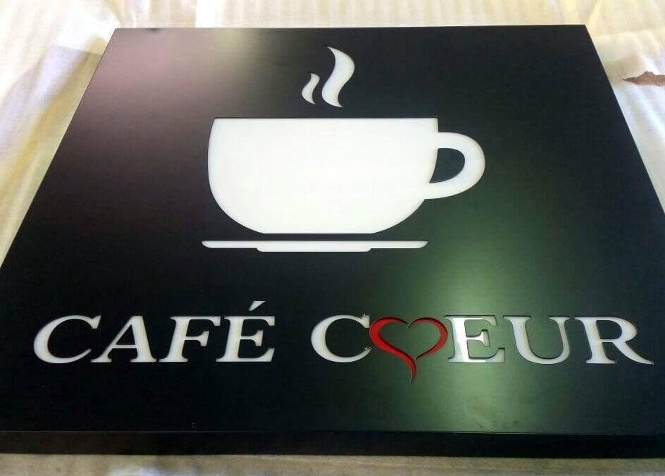 Un caisson double-face ajouré rétro-éclairé et un caisson simple face ajouré rétro- éclairé par led pour CAFE COEUR (Lyon 69002)