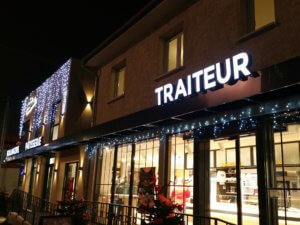 Enseigne lumineuse led Boulangerie Traiteur Portelada - SES enseigniste Grigny Lyon -Fabrication d'enseigne sur mesure